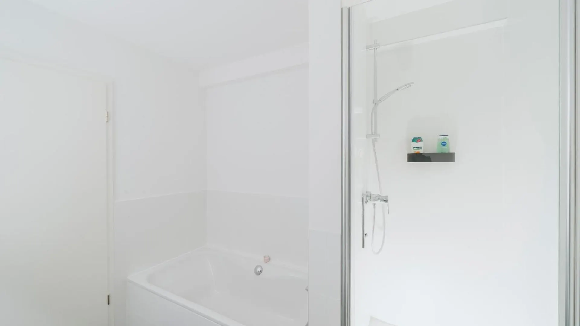 Appartamento Luxurious 105M2 Penthouse In Prime Location 4 Bedroms & Balcony Berlino