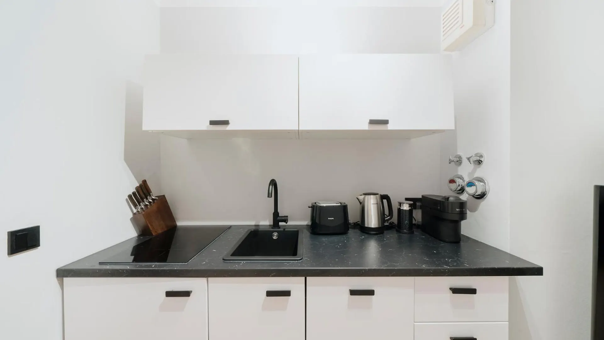 Appartamento Luxurious 105M2 Penthouse In Prime Location 4 Bedroms & Balcony Berlino